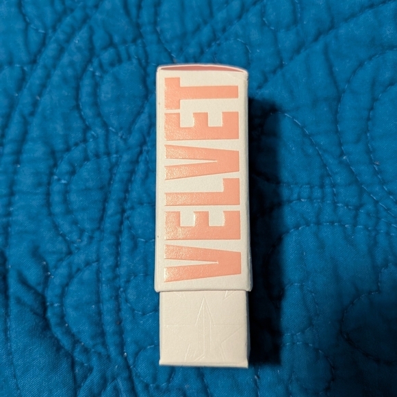 Jeffree Star Velvet Trap Plastic Surgery (New) - Picture 3 of 10